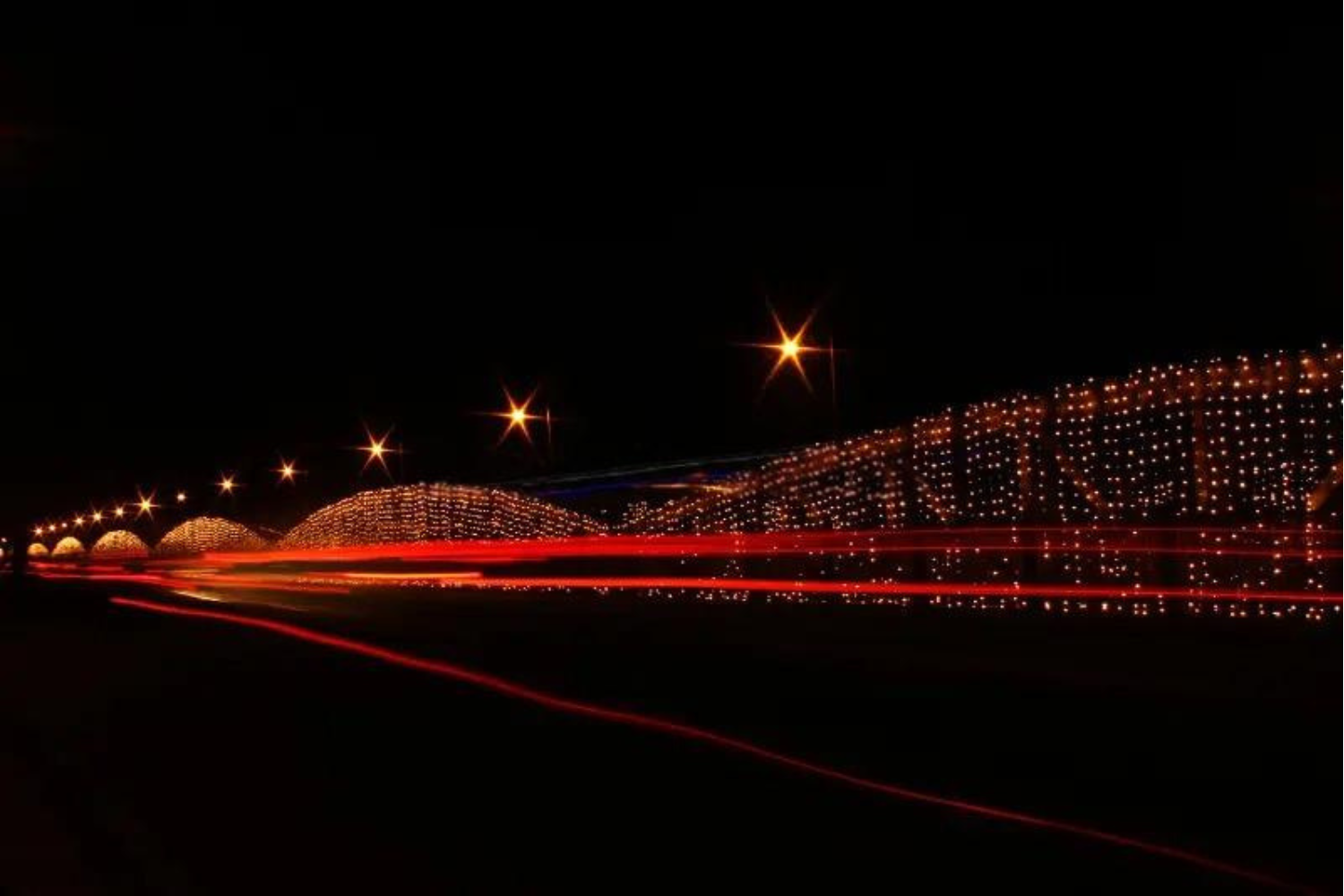 AHMEDABAD MUNICIPAL CORPORATION – RGBW Lighting at Ellis Bridge